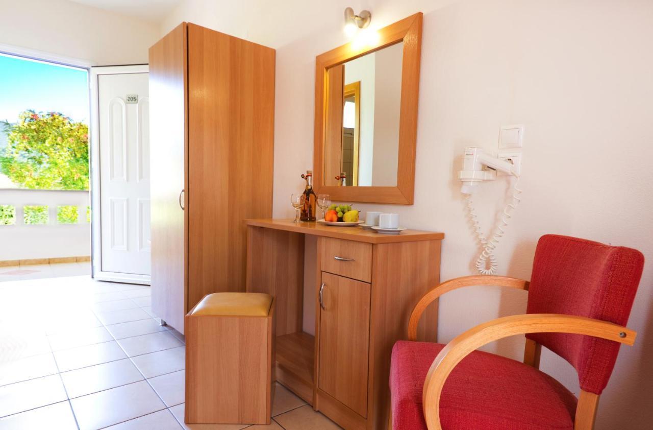 Hotel Filia Limenas  Ngoại thất bức ảnh